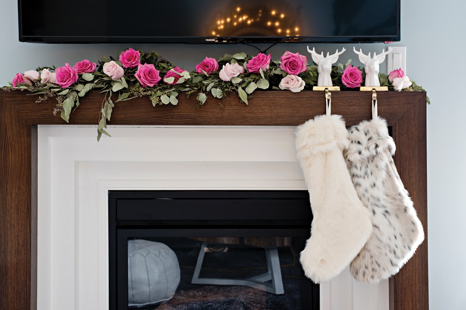 Holiday mantel decor